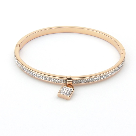 Lock Charm Bangle - Picture 11 of 13